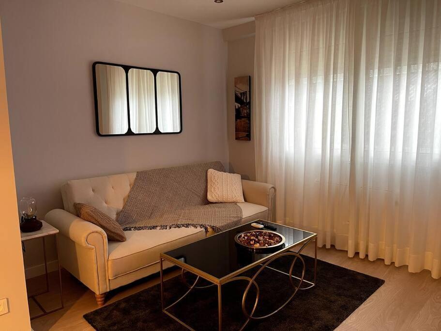 Piso En El Centro De Ferrol Recien Reformado. Apartment Exterior photo