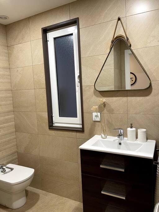Piso En El Centro De Ferrol Recien Reformado. Apartment Exterior photo